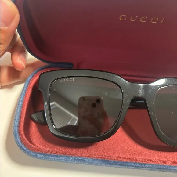 Gucci - Picture 2 of 4